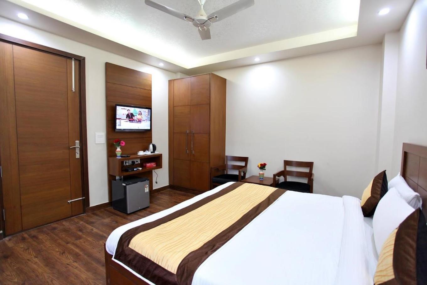 Hotel Hc Grand นิวเดลี ภายนอก รูปภาพ