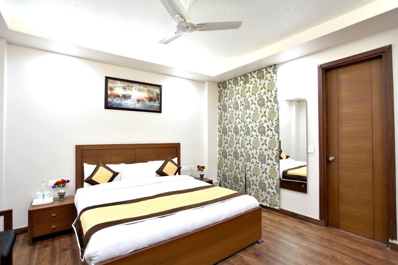 Hotel Hc Grand นิวเดลี ภายนอก รูปภาพ