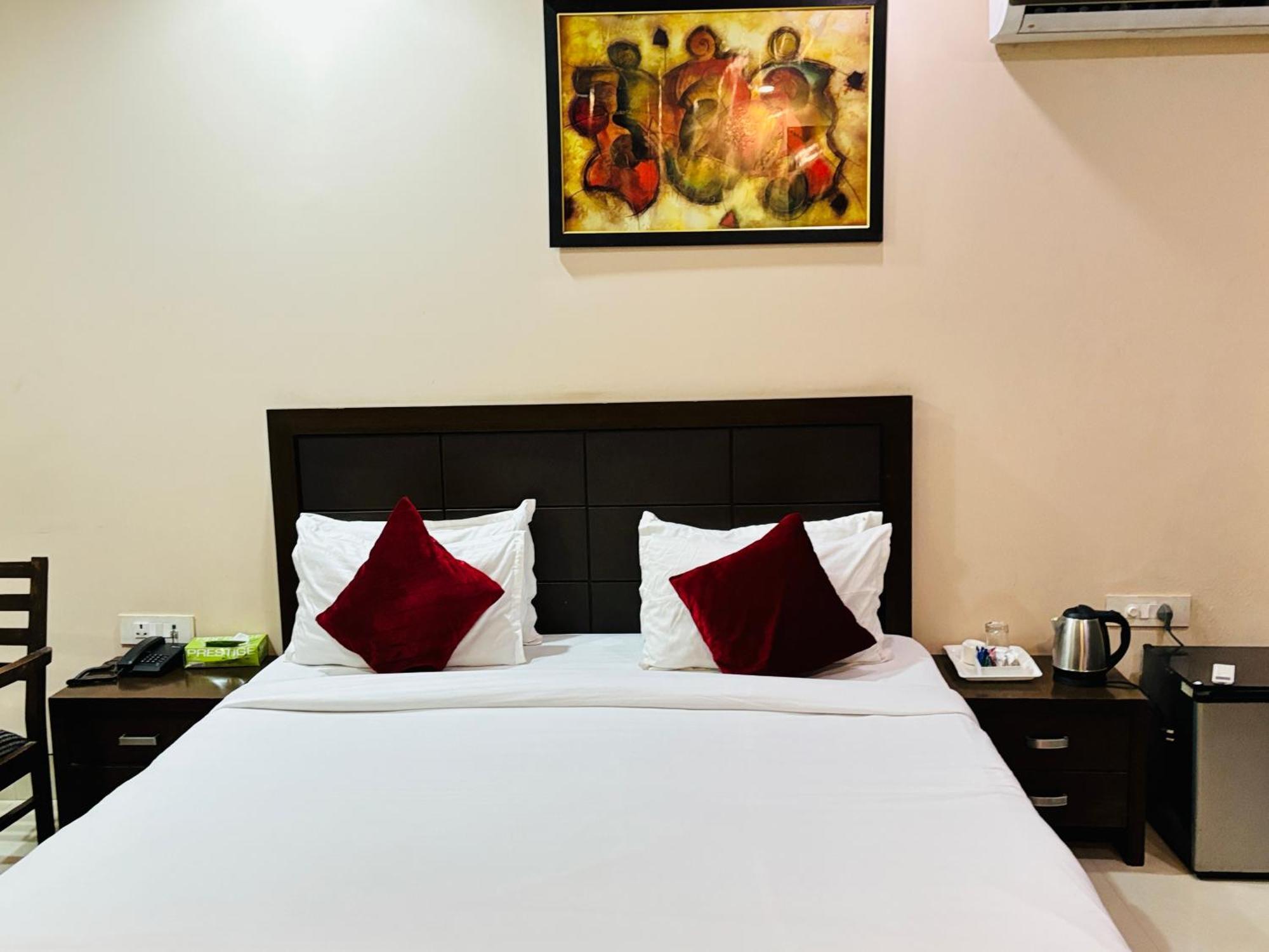 Hotel Hc Grand นิวเดลี ภายนอก รูปภาพ